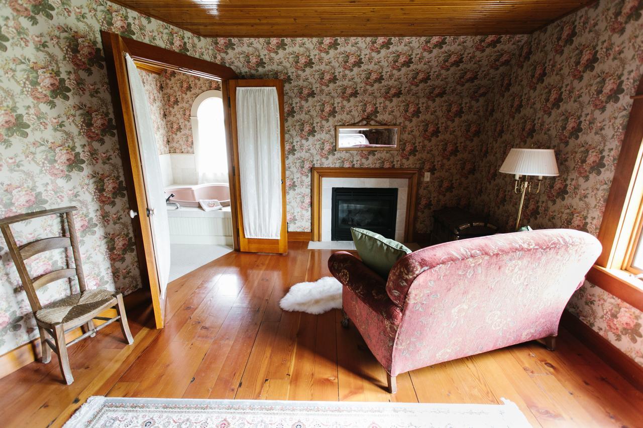Round Barn Farm B & B Event Center 雷德温 外观 照片